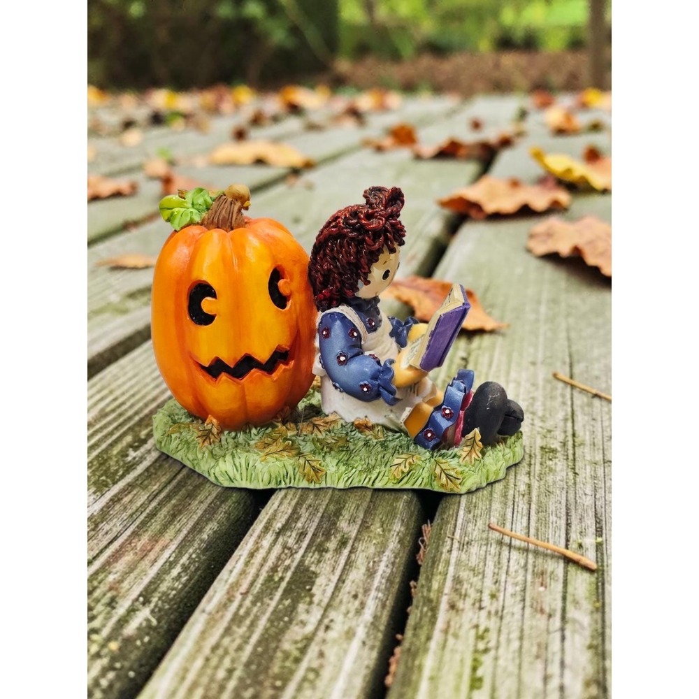 Enesco Raggedy Ann Figurine Get Into The Halloween Spirit #104394 Ghost Stories
